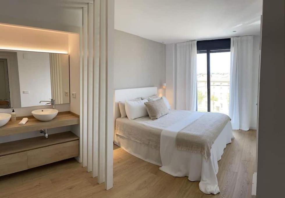 Calma S'Alguer Luxury Beach Apartment Palamós Eksteriør billede
